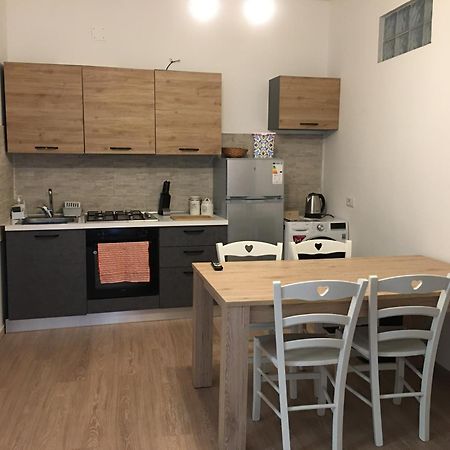דירות קטאניה La Casa Nell'Antico Cortile מראה חיצוני תמונה