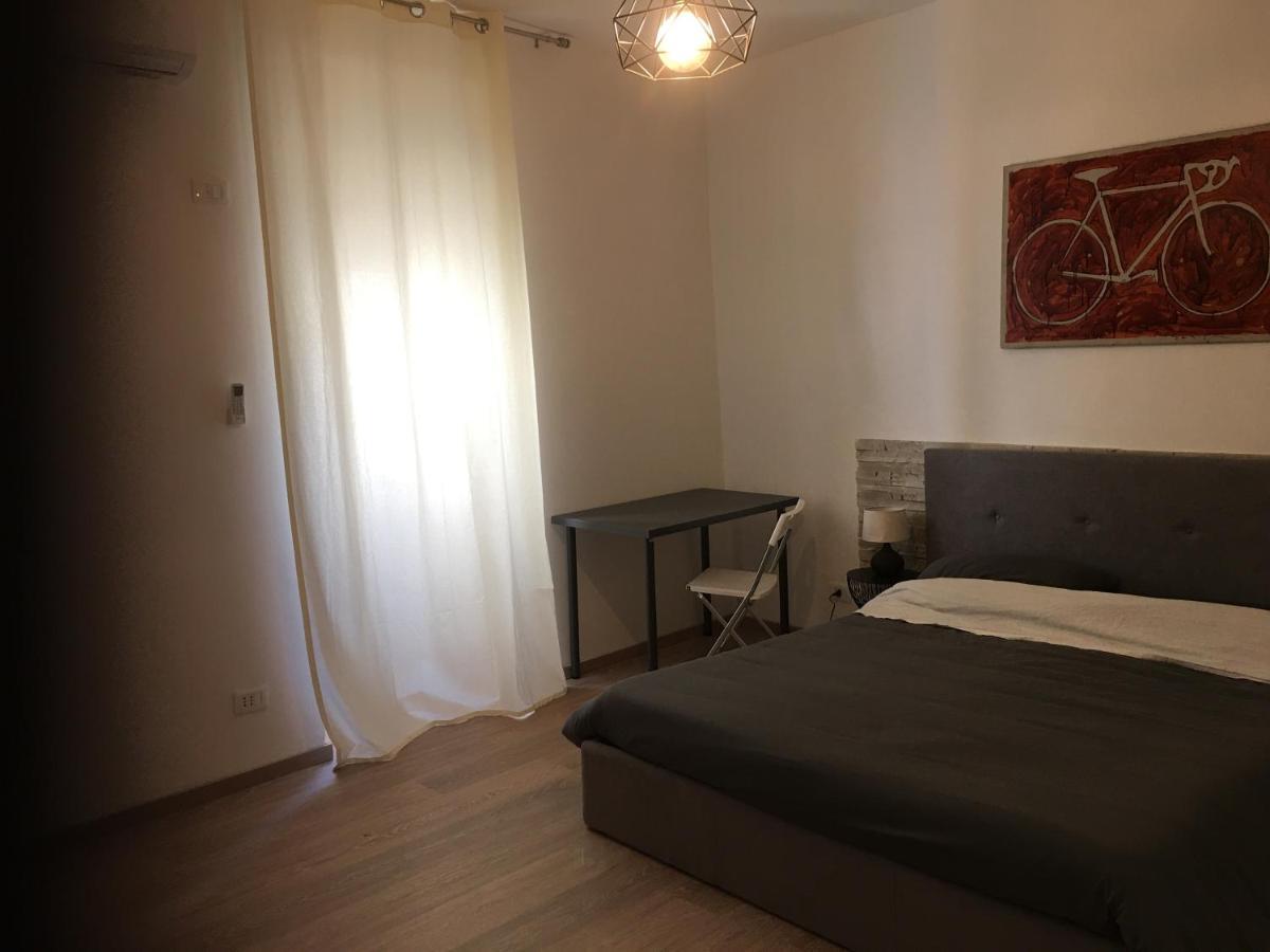 דירות קטאניה La Casa Nell'Antico Cortile מראה חיצוני תמונה